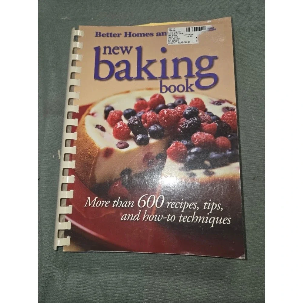 Better Homes and Gardens New Baking‎ Book Spiral Bound 600 Recipes 1998